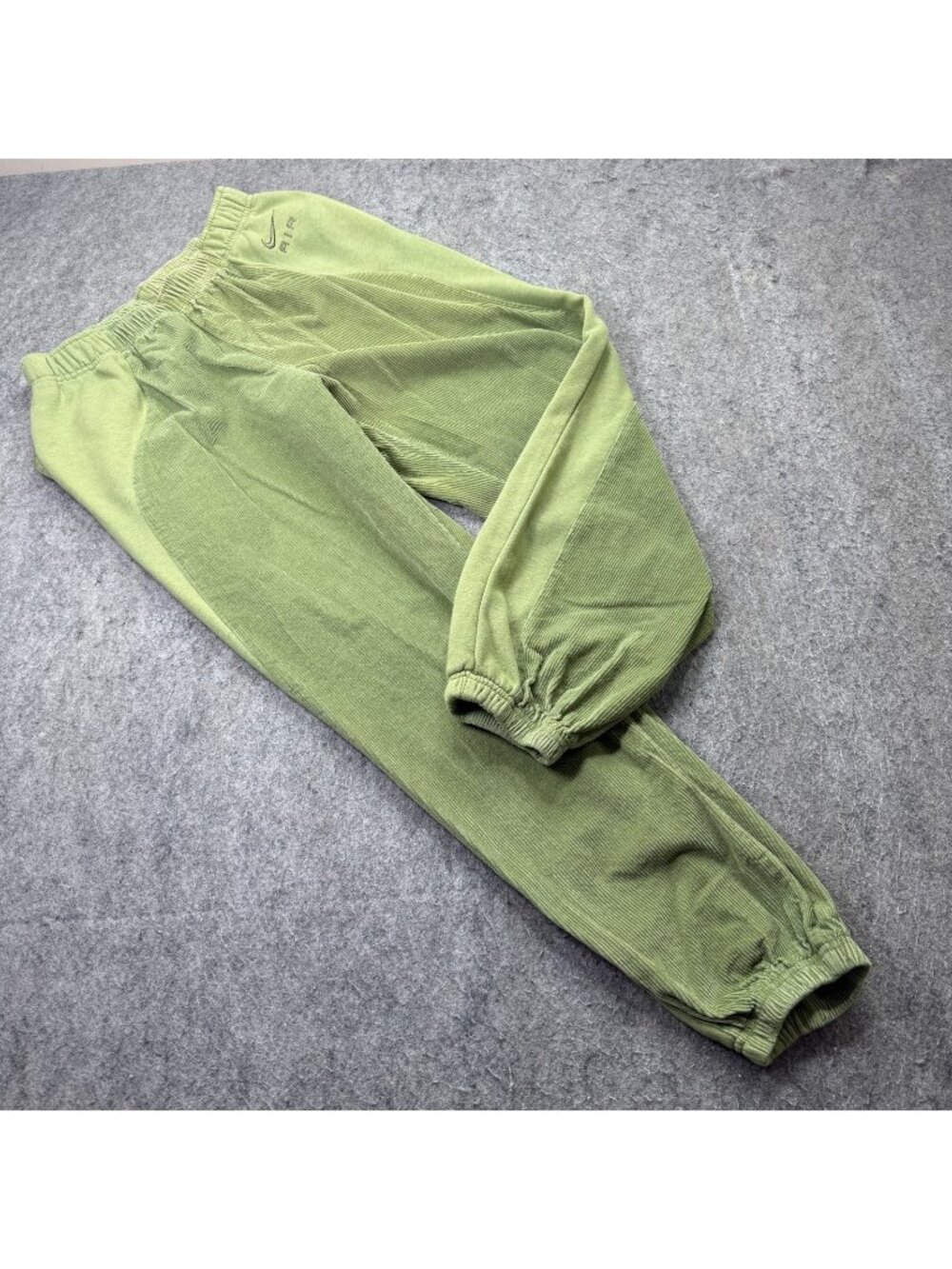 Nike Corduroy Fleece Jogger Pants Women's M Green DQ6926 Oversized Loose Fit